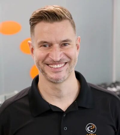 eliott-wilkes-rmt-msk-health-and-performance-clinic-vancouver-downtown-bc